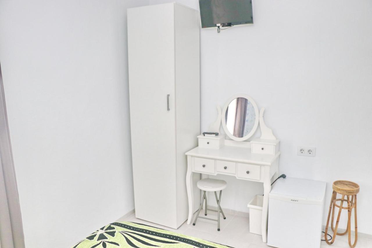 Habitacion Canaveral Playa Conil I コニル・デ・ラ・フロンテラ エクステリア 写真